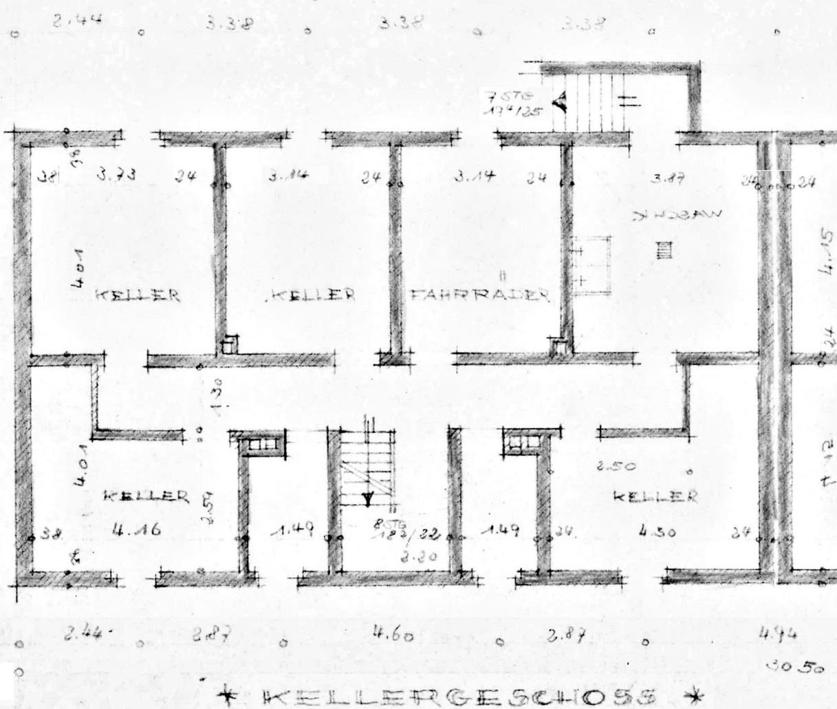 Foto 1 von 29 — Mehrfamilienhaus, Garage