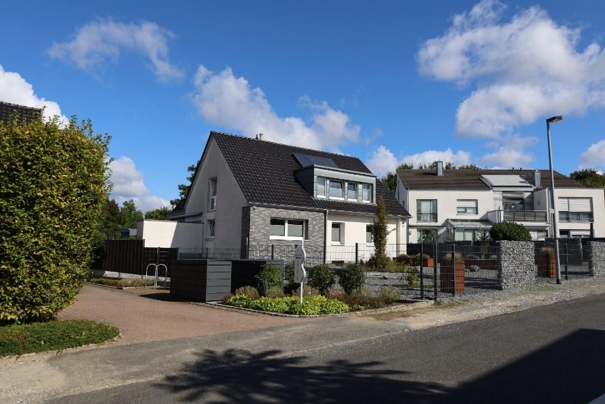 Foto 9 von 17 — Einfamilienhaus, vollunterkellert, ausgebautes Dachgeschoss