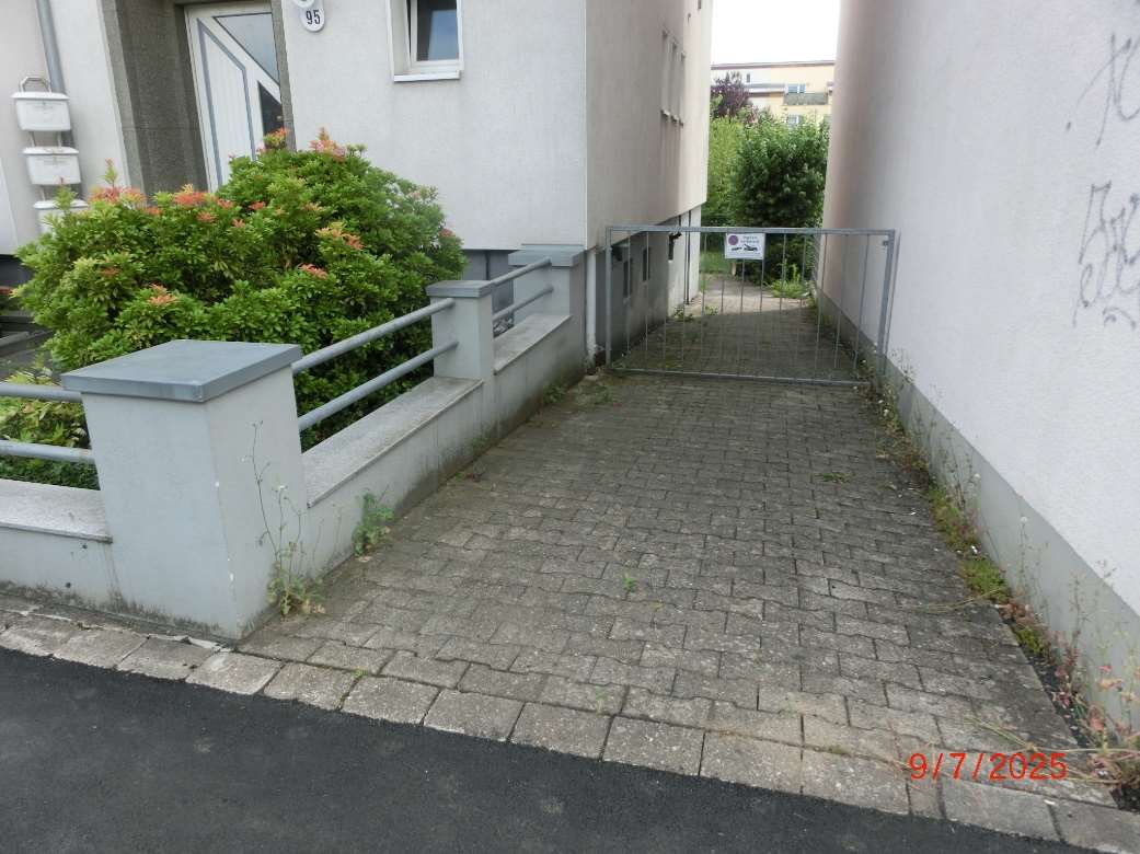 Foto 4 von 9 — Zweifamilienhaus