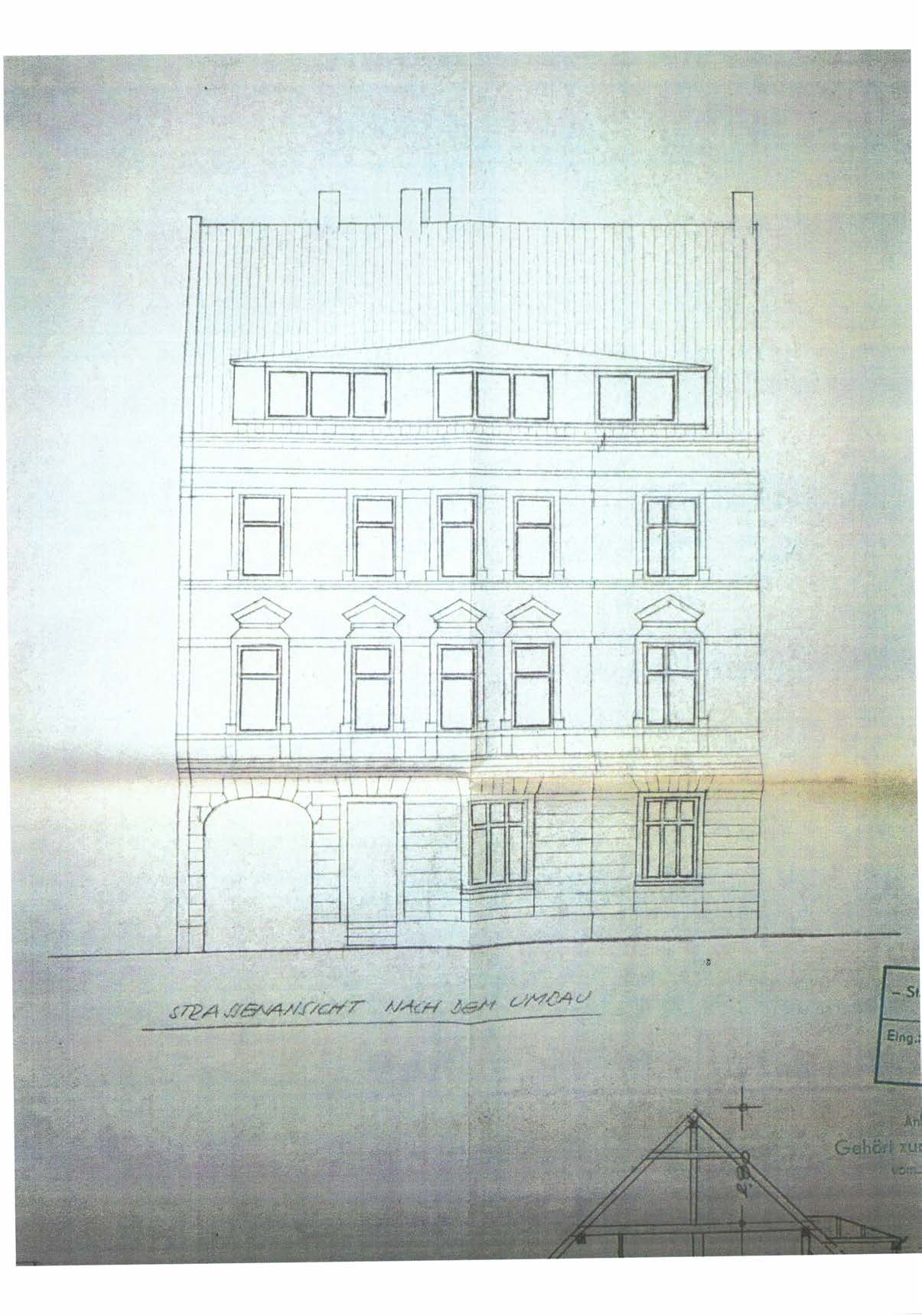 Foto 36 von 72 — Mehrfamilienhaus, zwei Nebengebäude (Werkstatt), einem Garagengebäude (Einzelgarage) und vier Reihengaragen