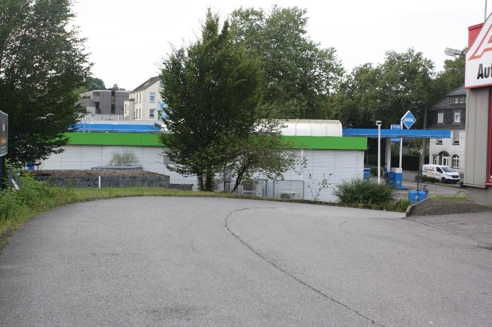 Foto 6 von 7 — Gewerbeeinheit (z.B. Laden, Büro)
