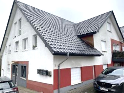 Foto 3 von 6 — Eigentumswohnung (3 bis 4 Zimmer), Sondernutzungsrecht an einem Pkw-Außenstellplatz