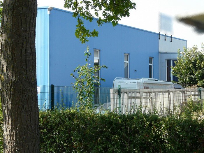 Foto 4 von 7 — gewerblich genutztes Grundstück, Betriebsgebäude mit Doppelcarport