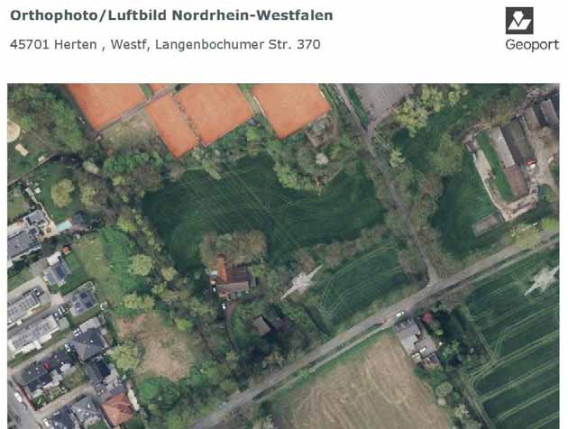 Foto 1 – Einfamilienhaus, Pkw-Garage, Scheune, Landwirtschaftsflächen