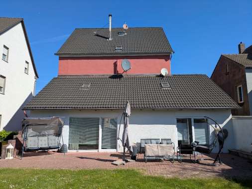 Foto 4 von 23 — Zweifamilienhaus