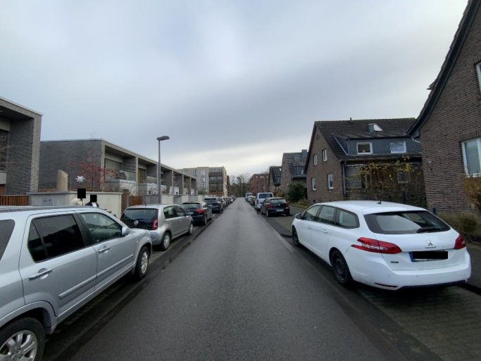 Foto 15 von 16 — Zweifamilienhaus