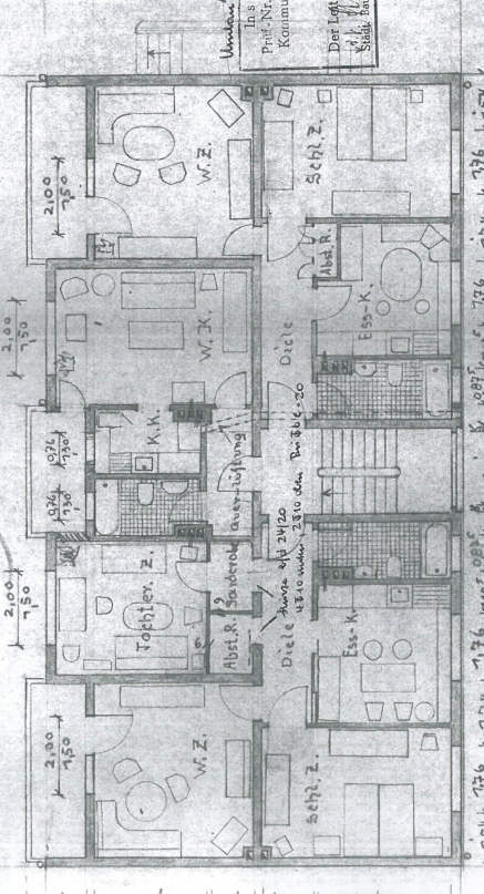 Foto 10 von 13 — gewerblich genutztes Grundstück, Garage, Mehrfamilienhaus