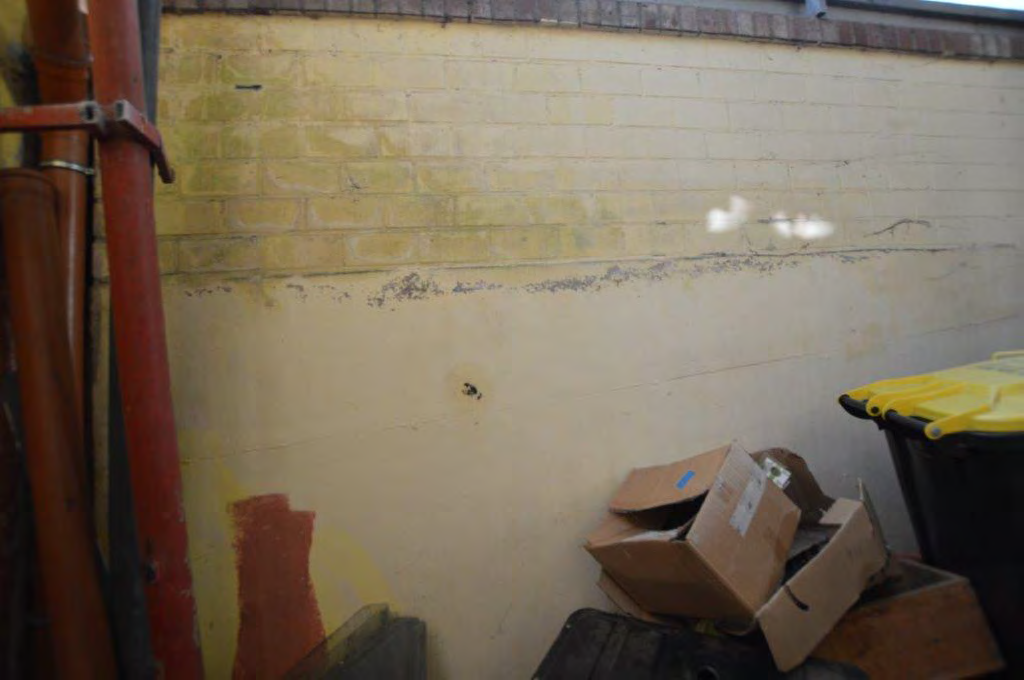 Foto 13 von 20 — gewerblich genutztes Grundstück, Wohn-/Geschäftshaus, Kfz-Stellplatz (Tiefgarage)