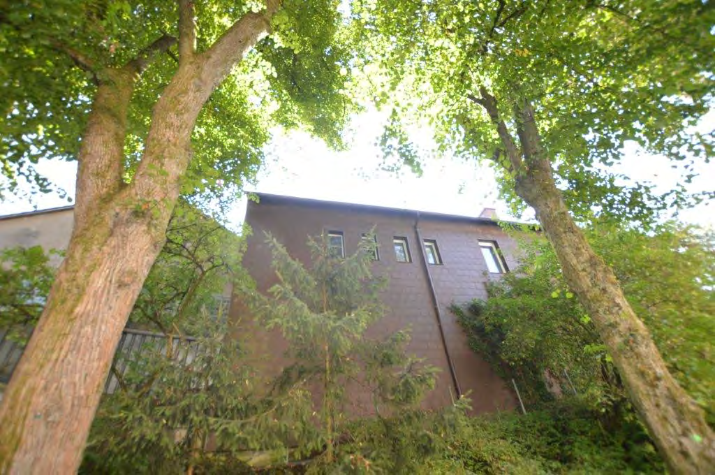 Foto 8 von 20 — gewerblich genutztes Grundstück, Wohn-/Geschäftshaus, Kfz-Stellplatz (Tiefgarage)