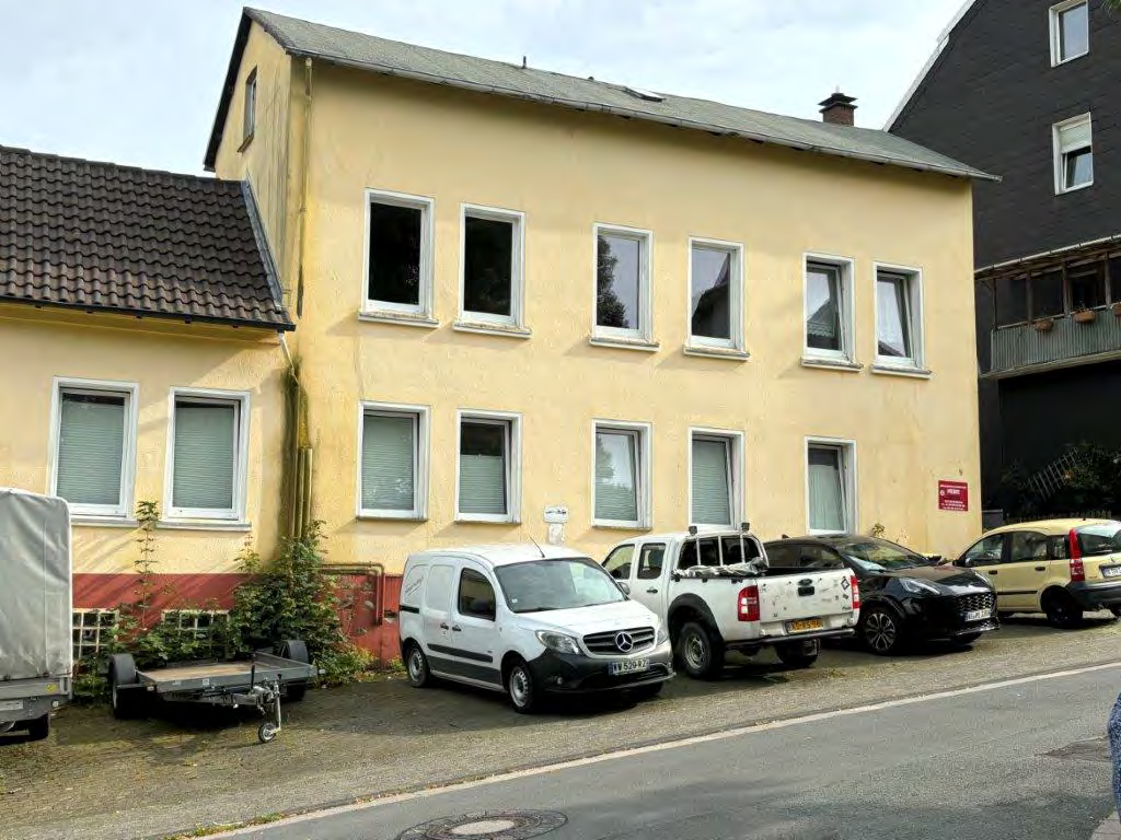 Foto 11 von 20 — gewerblich genutztes Grundstück, Wohn-/Geschäftshaus, Kfz-Stellplatz (Tiefgarage)