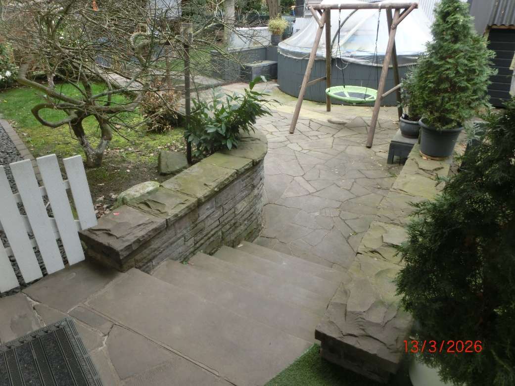 Foto 4 von 8 — Zweifamilienhaus