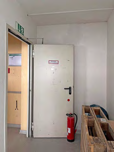 Foto 64 von 109 — Gewerbeeinheit (z.B. Laden, Büro)