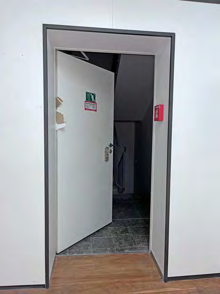 Foto 69 von 109 — Gewerbeeinheit (z.B. Laden, Büro)