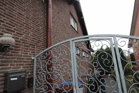 Foto 6 von 77 — Garage, Mehrfamilienhaus