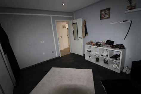 Foto 77 von 77 — Garage, Mehrfamilienhaus
