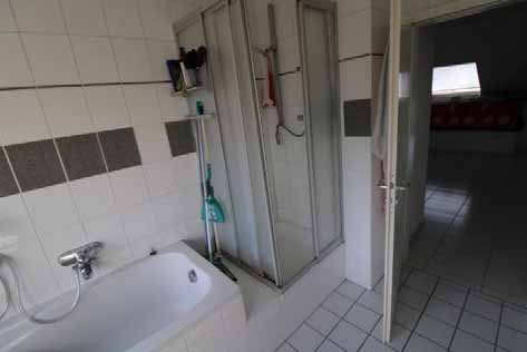 Foto 70 von 77 — Garage, Mehrfamilienhaus