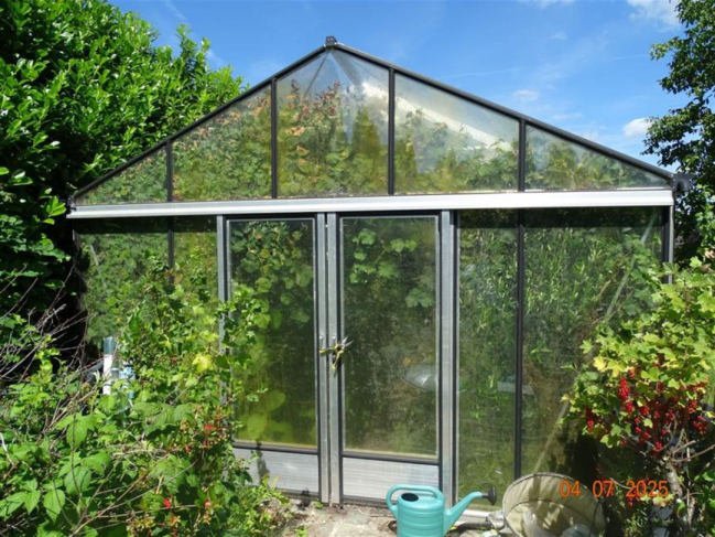 Foto 11 von 41 — unbebautes Grundstück, Baugrundstück, Zweifamilienhaus, sonstiges Teileigentum (z.B. Keller, Hobbyraum), Eigentumswohnung (3 bis 4 Zimmer), Zweifamilienhaus, sonstiges Teileigentum (z.B. Keller, Hobbyraum), Eigentumswohnung (ab 5 Zimmer)