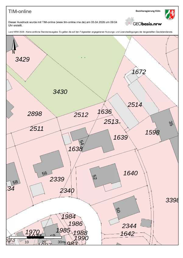 Foto 11 von 15 — Garage, Einfamilienhaus, Einfamilienhaus mit Einliegerwohnung und Schwimmbadanbau