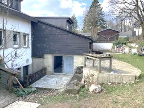 Foto 5 von 15 — Garage, Einfamilienhaus, Einfamilienhaus mit Einliegerwohnung und Schwimmbadanbau