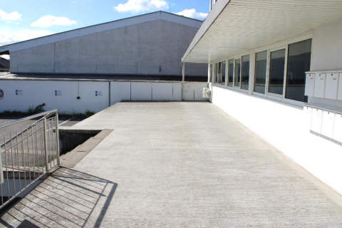 Foto 15 von 45 — Gewerbeeinheit (z.B. Laden, Büro)