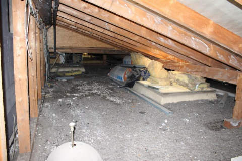 Foto 43 von 45 — Gewerbeeinheit (z.B. Laden, Büro)