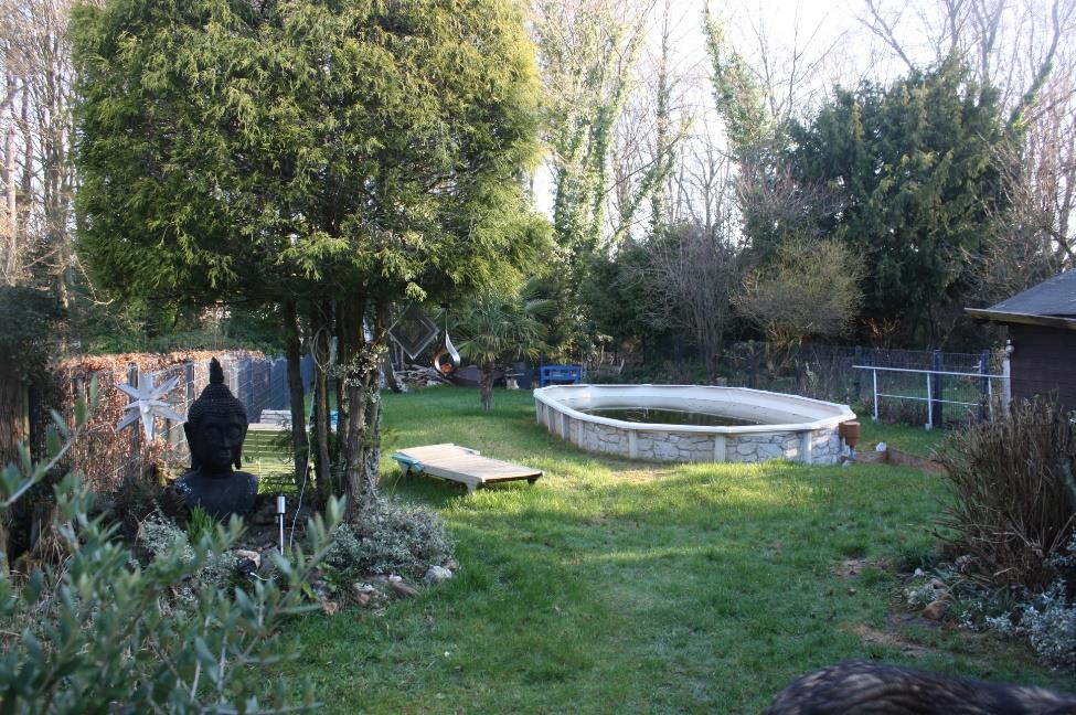 Foto 4 von 10 — Garage, Einfamilienhaus, Doppelhaushälfte, Einfamilienhaus (DHH) mit übertiefer Garage und Waldfläche