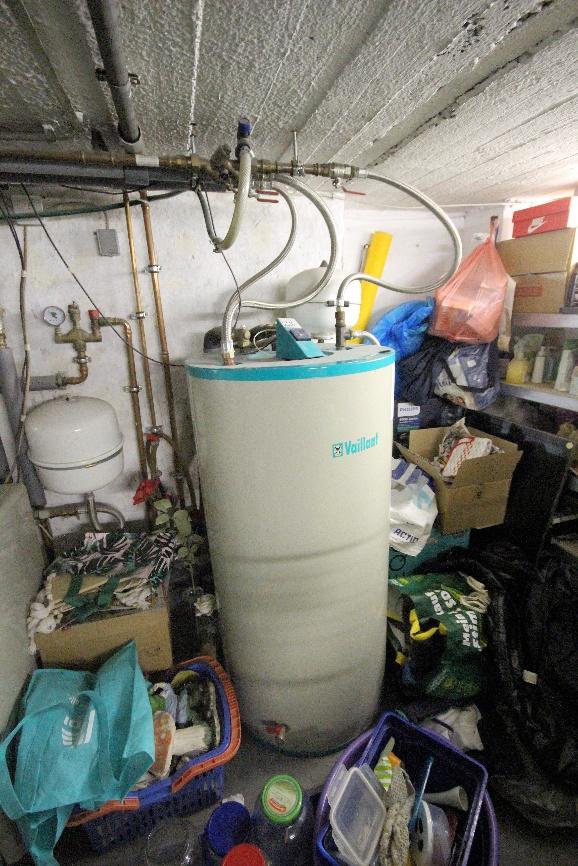 Foto 29 von 45 — Wohn-/Geschäftshaus, Garage, Eine Wohneinheit, mit kl. Gewerbeeinheit