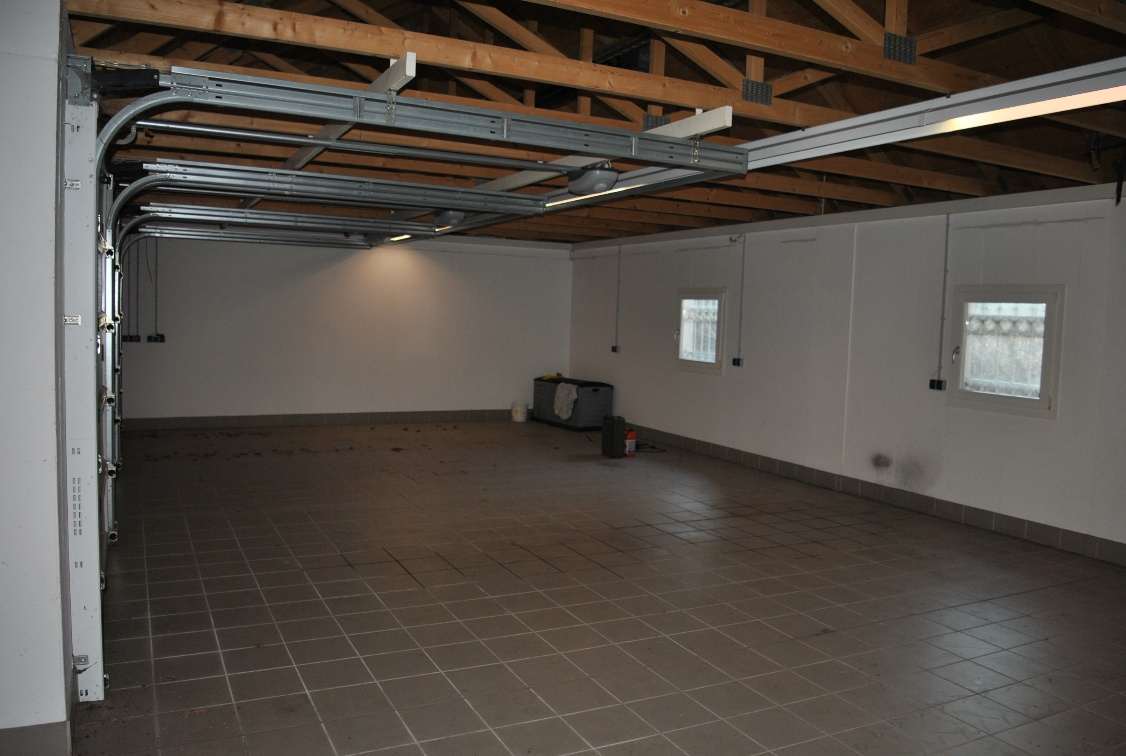 Foto 47 von 48 — Garage, Einfamilienhaus
