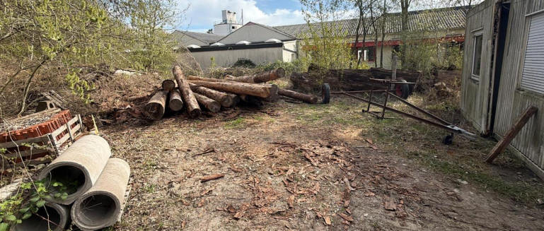 Foto 14 von 19 — gewerblich genutztes Grundstück, Lagerplatz