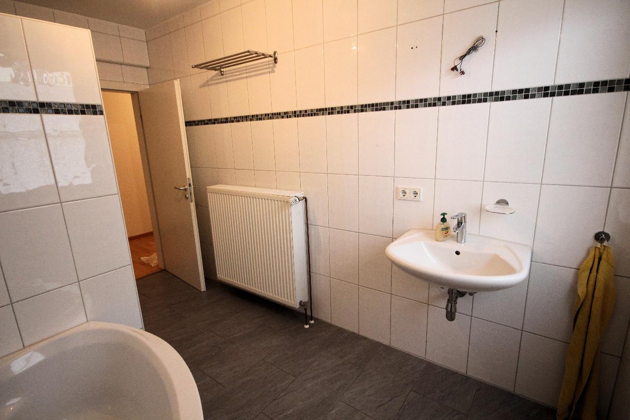 Foto 41 von 46 — Kfz-Stellplatz (Tiefgarage), Eigentumswohnung (3 bis 4 Zimmer)