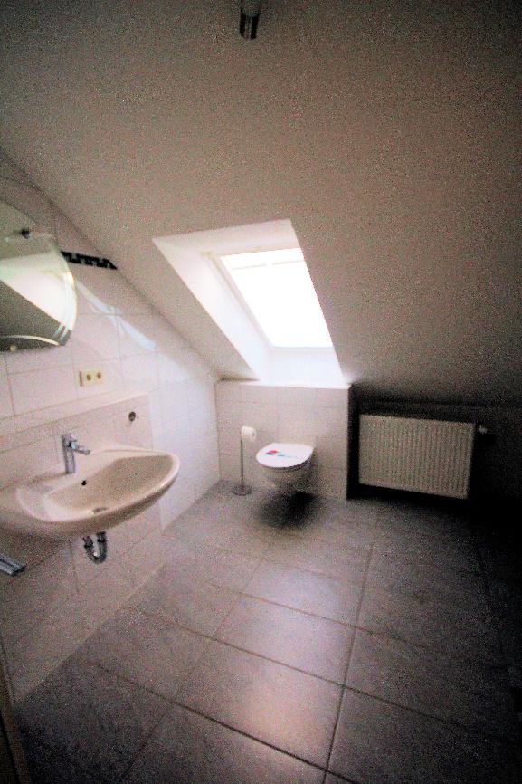 Foto 32 von 46 — Kfz-Stellplatz (Tiefgarage), Eigentumswohnung (3 bis 4 Zimmer)