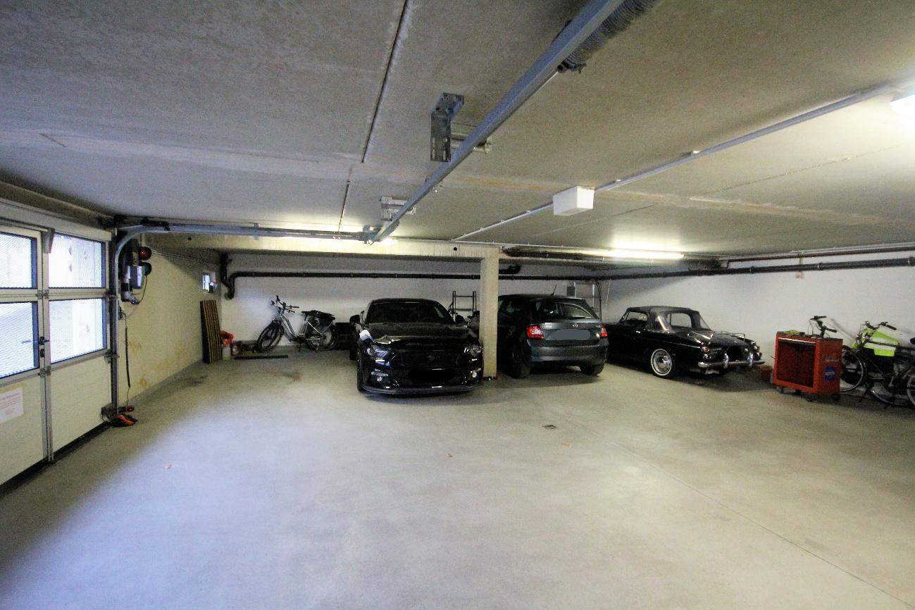 Foto 5 von 46 — Kfz-Stellplatz (Tiefgarage), Eigentumswohnung (3 bis 4 Zimmer)
