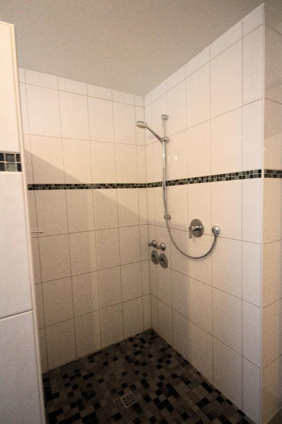 Foto 44 von 46 — Kfz-Stellplatz (Tiefgarage), Eigentumswohnung (3 bis 4 Zimmer)