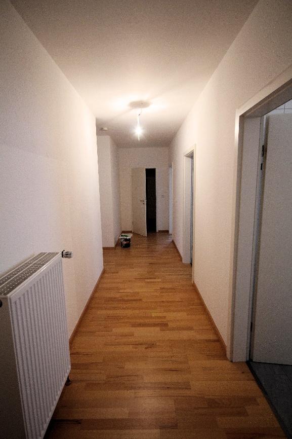 Foto 17 von 46 — Kfz-Stellplatz (Tiefgarage), Eigentumswohnung (3 bis 4 Zimmer)