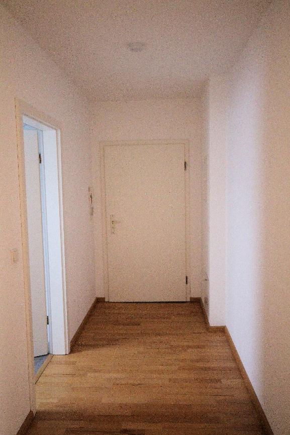Foto 45 von 46 — Kfz-Stellplatz (Tiefgarage), Eigentumswohnung (3 bis 4 Zimmer)