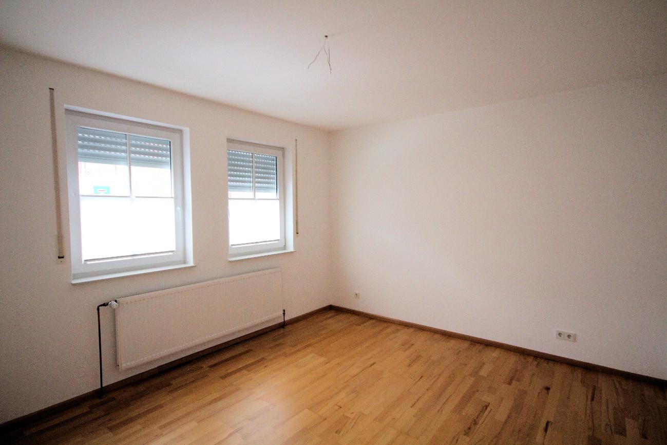 Foto 36 von 46 — Kfz-Stellplatz (Tiefgarage), Eigentumswohnung (3 bis 4 Zimmer)