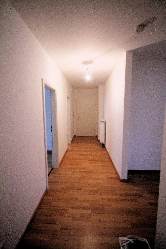 Foto 18 von 46 — Kfz-Stellplatz (Tiefgarage), Eigentumswohnung (3 bis 4 Zimmer)
