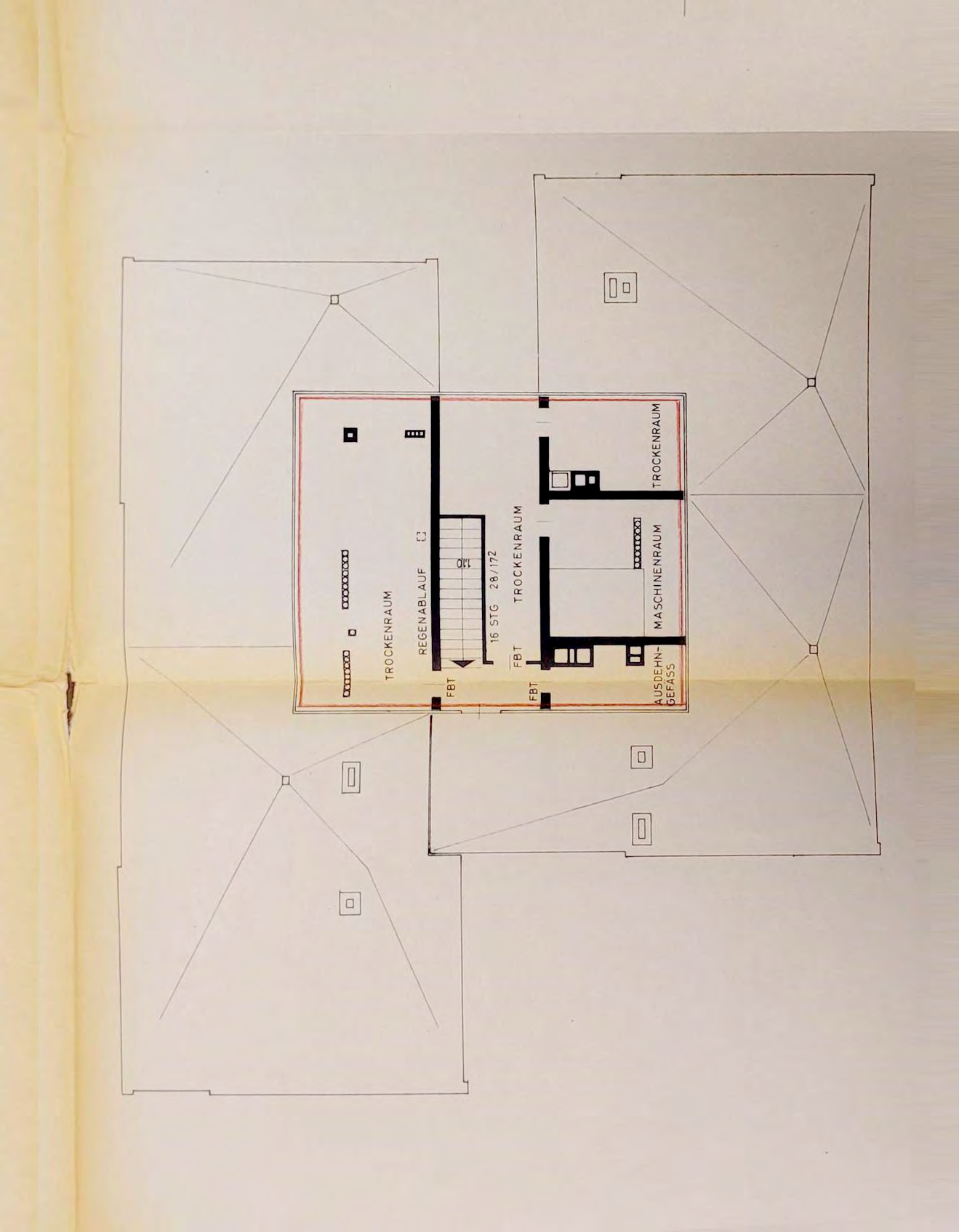 Foto 17 von 20 — Garage, Eigentumswohnung (3 bis 4 Zimmer)
