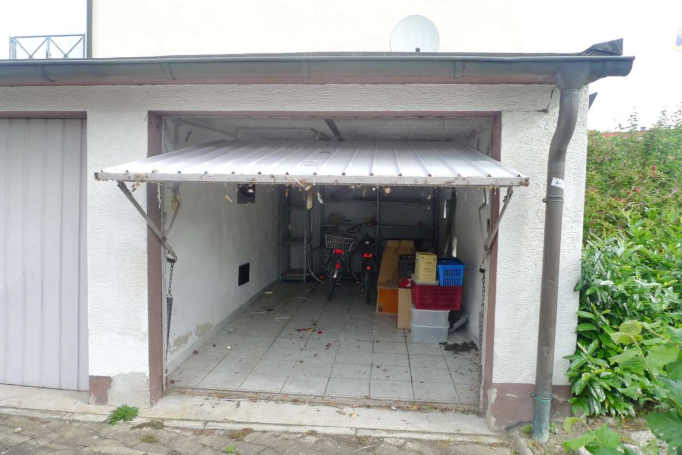 Foto 29 von 45 — Garage, Reihenhaus