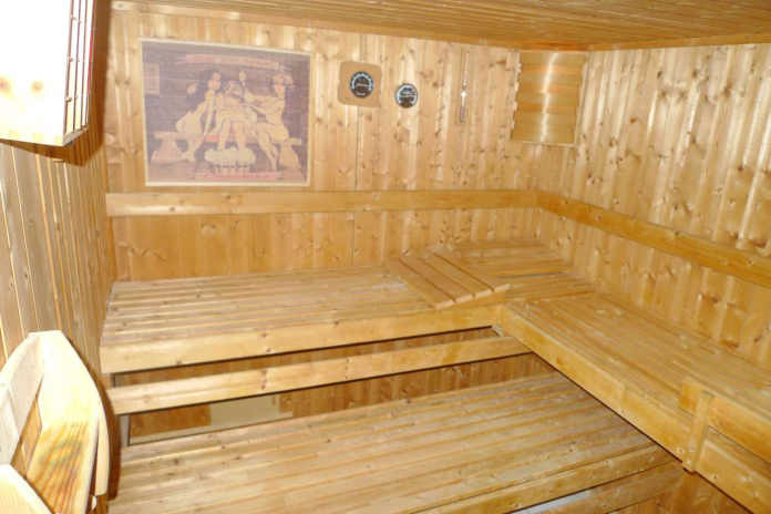 Foto 11 von 45 — Garage, Reihenhaus
