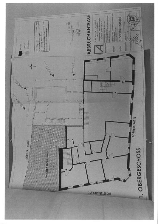 Foto 8 von 9 — Wohn-/Geschäftshaus, Kfz-Stellplatz