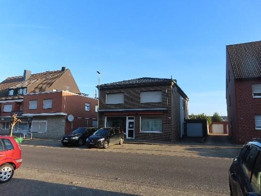 Foto 4 von 19 — Kfz-Stellplatz, Gewerbeeinheit (z.B. Laden, Büro)