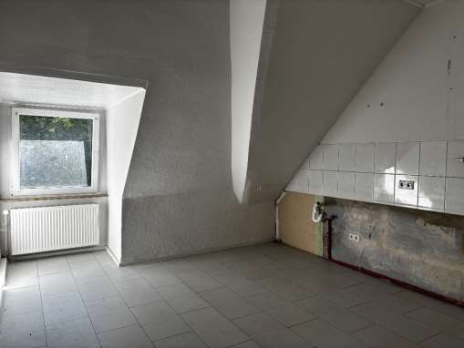 Foto 21 von 26 — Wohn-/Geschäftshaus, Garage