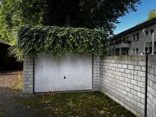 Foto 25 von 26 — Wohn-/Geschäftshaus, Garage