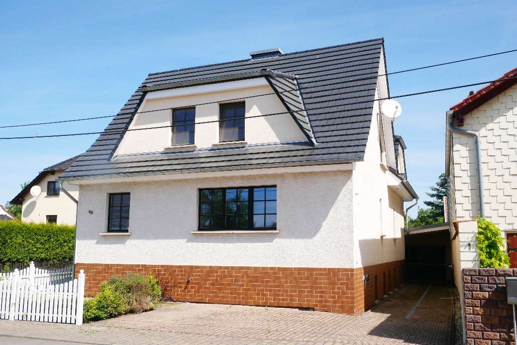 Foto 1 von 6 — Einfamilienhaus