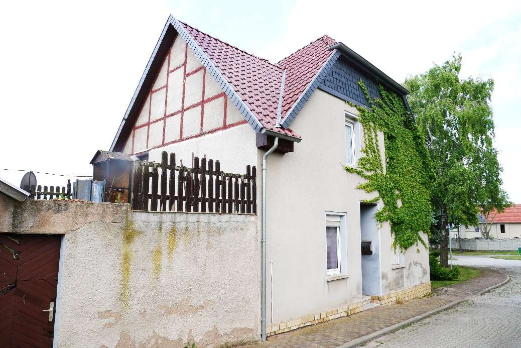 Foto 10 von 12 — Einfamilienhaus, mit Anbau