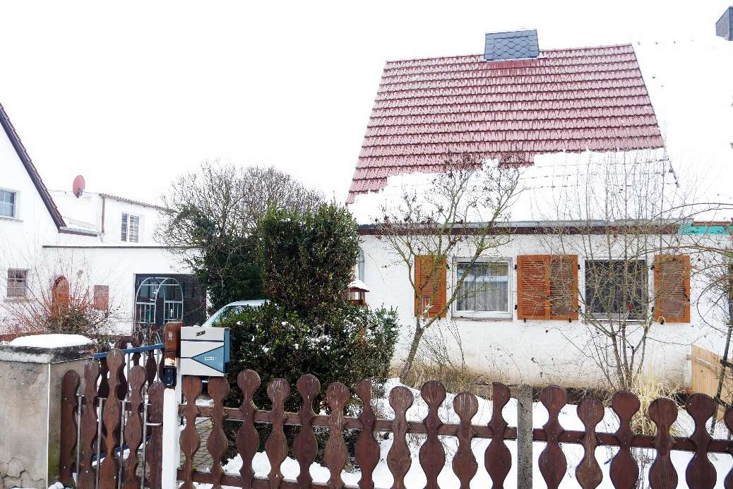 Foto 2 von 6 — Einfamilienhaus, mit Anbau