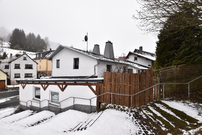 Foto 41 von 51 — Zweifamilienhaus