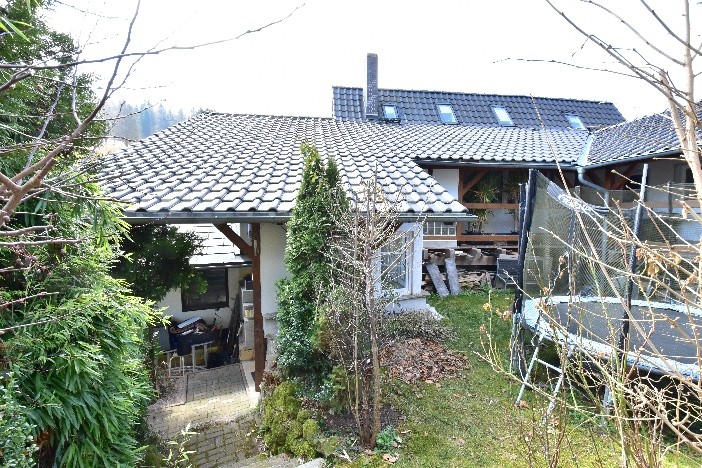 Foto 43 von 51 — Zweifamilienhaus