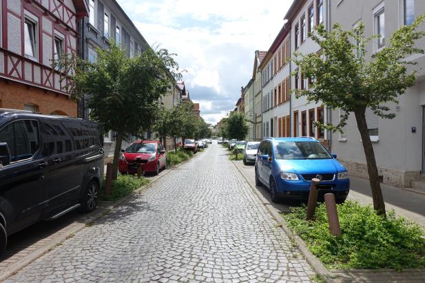 Foto 4 von 4 — Mehrfamilienhaus